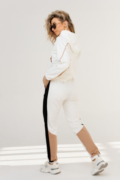 Костюм спортивный без начеса 44001 - белый (НТ)