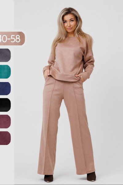 Костюм замшевый брючный 43043 - светло-бежевый (НТ)